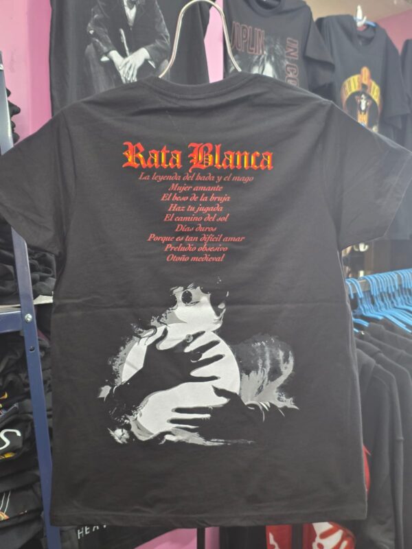Polera Rata Blanca Magos Espadas y Rosas